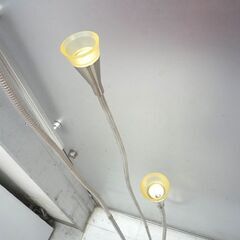 フロアライト スタンドライト 3灯 フレキシブル IKEA TIVED 点灯確認済み 中古 苫小牧西店の画像