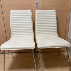 食卓テーブル、イス2脚セット の画像