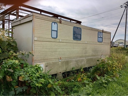 トレーラーハウス