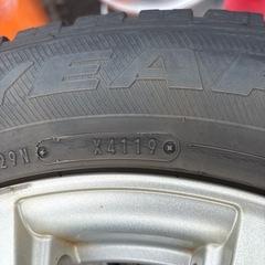 中古スタッドレスタイヤ　ホイール　195/65R15 セレナ着用　GOODYEAR アイスナビ2019年製　の画像