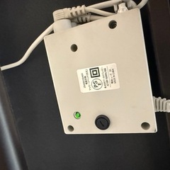 【電動昇降式 施術ベッド】整体・マッサージ・エステ用／高さ52〜90cm／幅74×長さ180cm／使用1年の画像