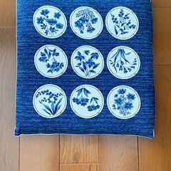 座布団(3種)の画像