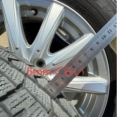 スタッドレスタイヤ4本セット、ホイール付195/65R15 91Qの画像