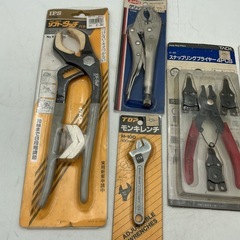 レンチ プライヤーなど工具セット(5点)の画像