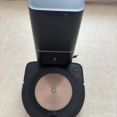 iRobot s9+ロボット掃除機本体 自動充電機能 収集機能 充電ドック付きの画像
