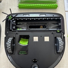 iRobot s9+ロボット掃除機本体 自動充電機能 収集機能 充電ドック付きの画像