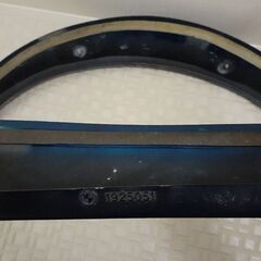 古いBMWフェンダーアーチ左右。ジャンク品、紺色。の画像