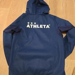 ATHLETAジャケットの画像
