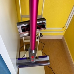 dyson v8 slim fluffy extraの画像