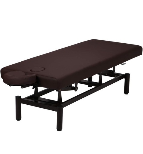 エステ、マッサージ　ベッド