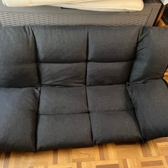 ニトリ 形が自在に変えられるコンパクトソファの画像