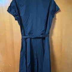 大きいサイズ　黒色 半袖ワンピース リボン付きの画像