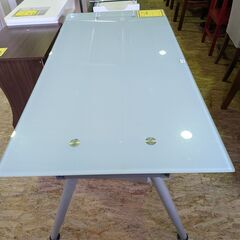 ジャングル×2 和泉大型良品館 ガラスミーティングテーブル 　ダイニングテーブル　オフィス　リビング　多様　和泉市の画像