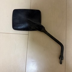 ヤマハ チャンプ 右フロントミラーの画像