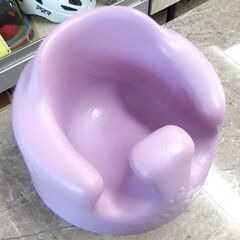 Bumbo① ベビーチェア パープル 赤ちゃん用椅子 バンボ☆ 札幌市北区屯田 の画像