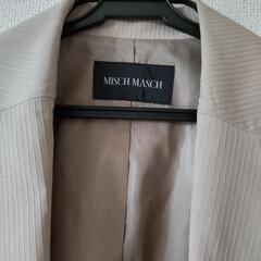 ミッシュマッシュのセットアップスカートスーツの画像