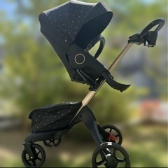 STOKKE ベビーカー　
ストッケエクスプローリーXシグネチャー ブラック ゴールドフレーム の画像
