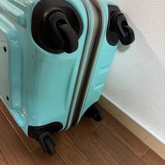 スーツケースの画像
