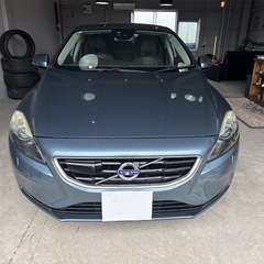 お手頃ボルボv40下取り車内装革張り綺麗の画像