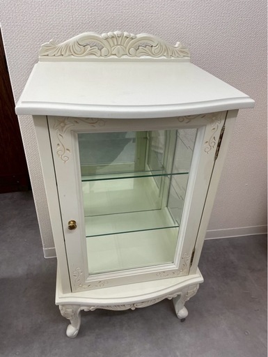 ◆早い方優先!! ガラスキャビネット ティスプレイ ショーケース ホワイト 飾り棚 アンティーク 猫脚