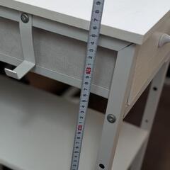　　机　取引中の画像