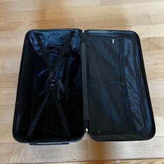 TSA 軽量大型スーツーケース　超美品 ABS・PC素材 YKKの画像