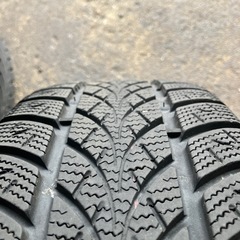 プリウス装着2023年製スタッドレス　195/65R15の画像