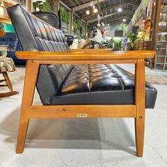 F8★50周年記念モデル★カリモク60 Karimoku Kチェア2シーター スタンダードブラック 10000台限定品 ラブソファ の画像