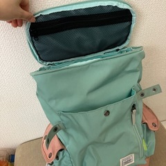 くすみカラー多機能リュック　の画像