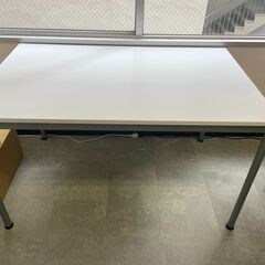 ワークテーブル幅1200×奥行750×高さ700mm 