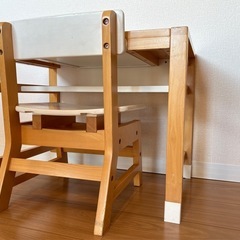 こども用デスクとイス　木製　ウッド　ホワイトの画像