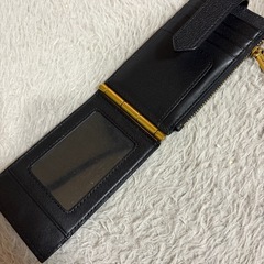 Charles&keith カードケースの画像