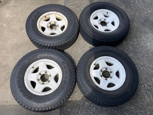 【商談中】ブラッドレーV & スタッドレス4本セット　ランクル70等に