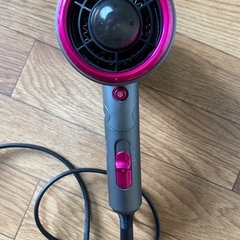 ヘアドライヤーの画像