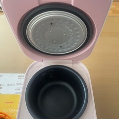タイガー魔法瓶マイコン炊飯ジャー3合　炊飯器　1〜2人暮らし用の画像