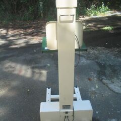 電気重量物持ち上げ機（リフター高さ８０cm迄OK）送料込5万円の画像