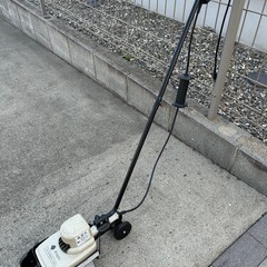 芝刈り機の画像