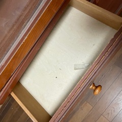 食器棚の画像