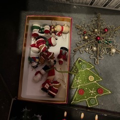 クリスマスツリー及び飾りの画像
