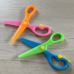 危なくないはさみの画像