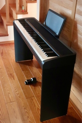 【値下げしました！】電子ピアノ　KORG B2N スタンド付