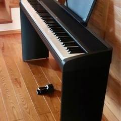 【美品】電子ピアノ　KORG B2N スタンド付 の画像