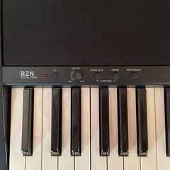 【美品】電子ピアノ　KORG B2N スタンド付 の画像