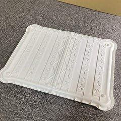 未使用品 　アイリスオーヤマ 犬 トイレ シーツぴたっとトレー ワイド ホワイト P-SPTWの画像
