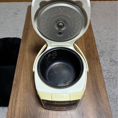 炊飯器の画像