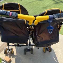 双子用 2人乗り ベビーカーの画像
