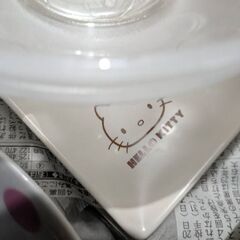 ローソン　キティちゃん　お皿セットの画像