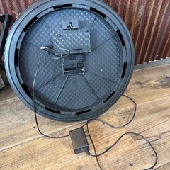中古　ジャンク 掛け時計　　タイヤホイール型　の画像