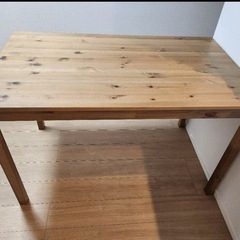 【受け渡し確定】IKEA ダイニングテーブルの画像