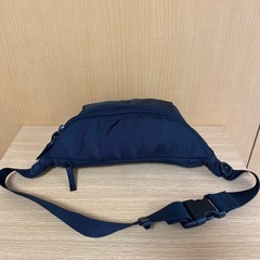 ユニクロ　UNIQLO ウエストバッグ　ウエストポーチ　ブラックの画像